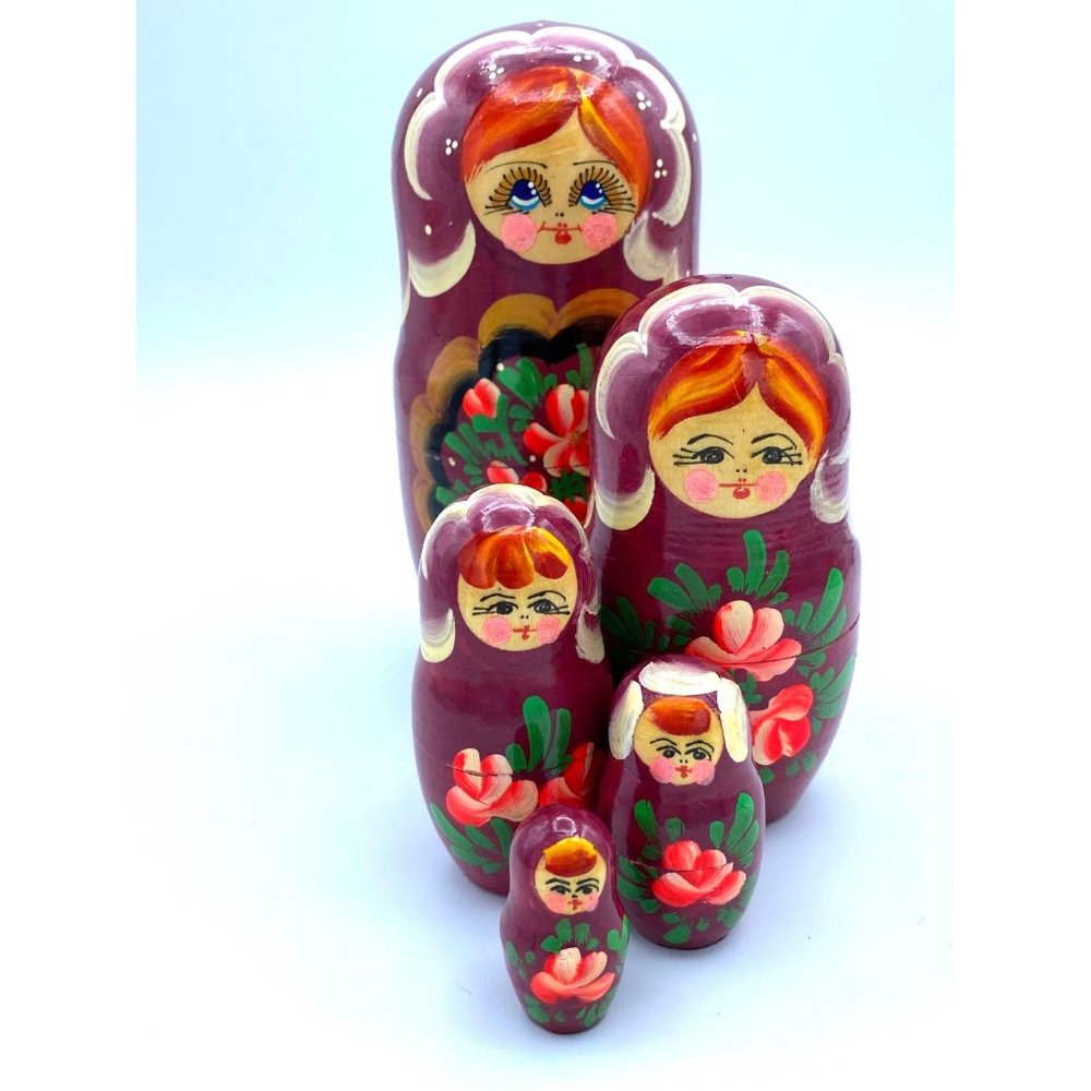 Folk Art 5 Piece Russian Matryoshka Nesting Dolls Wood Figures